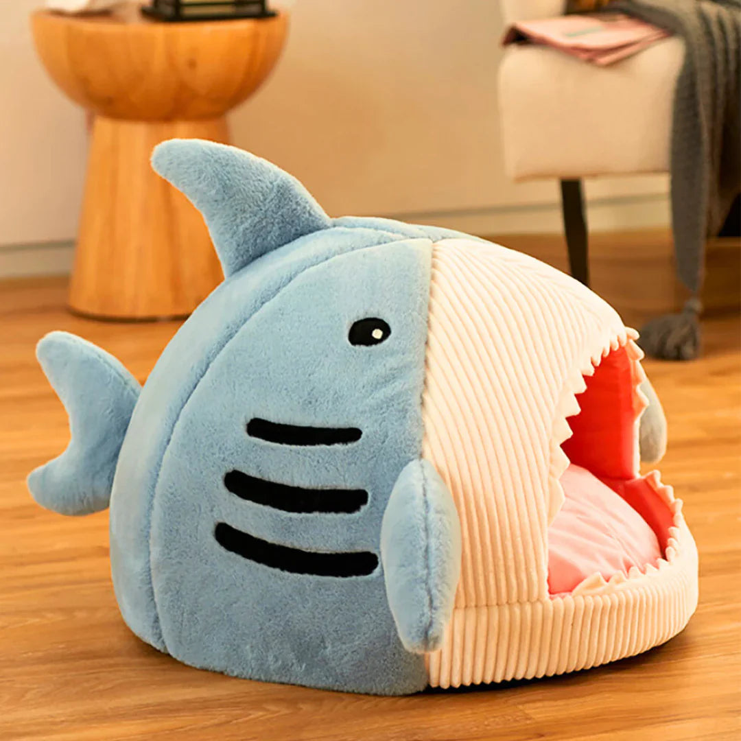 KuschelNest – Portable Cat Cave with Cozy Cushion